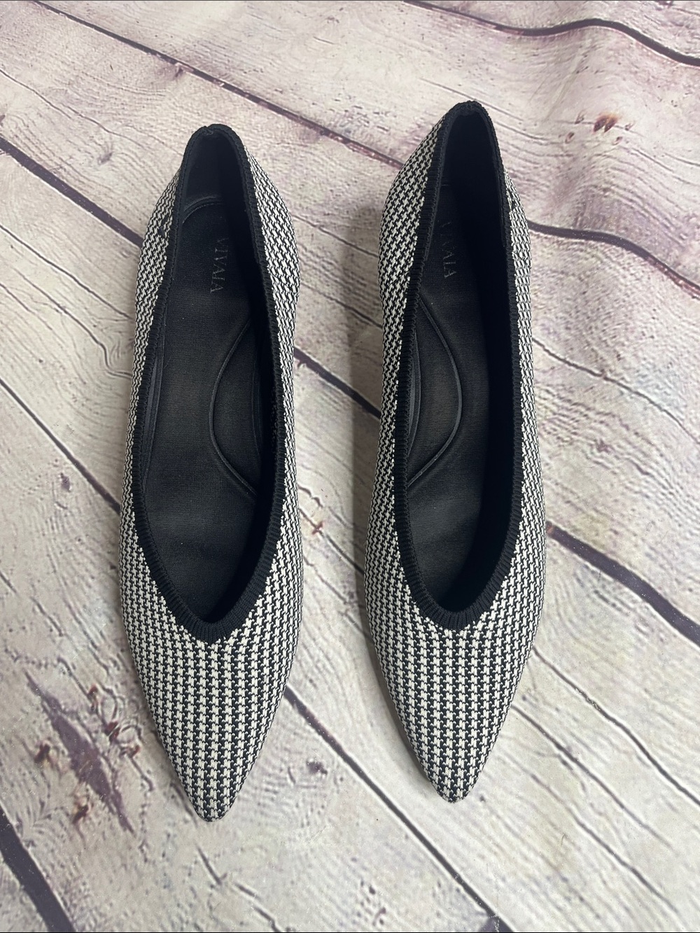 VIVAIA Scarlett Pointed Toe Kitten Heel Pumps Black White Knit EU 42